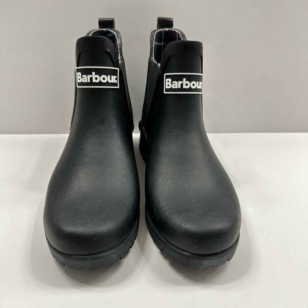 NWOB Barbour Wilton Chelsea Rain Boot